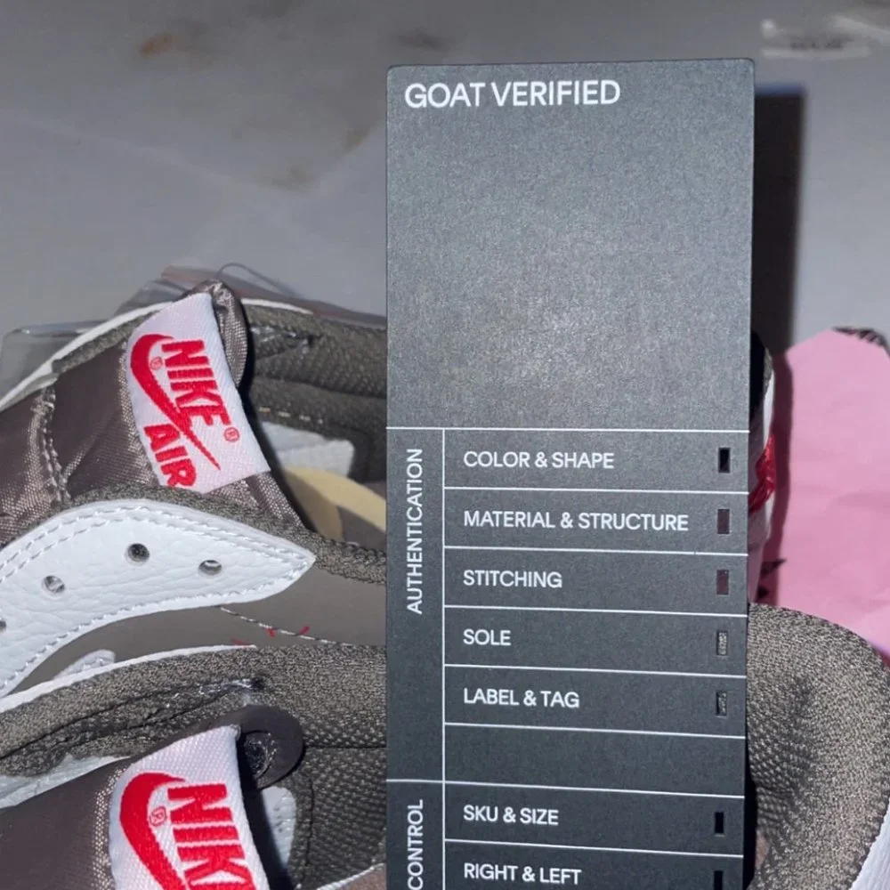 Travis Scott Reverse Mocha - Picture 2 of 9